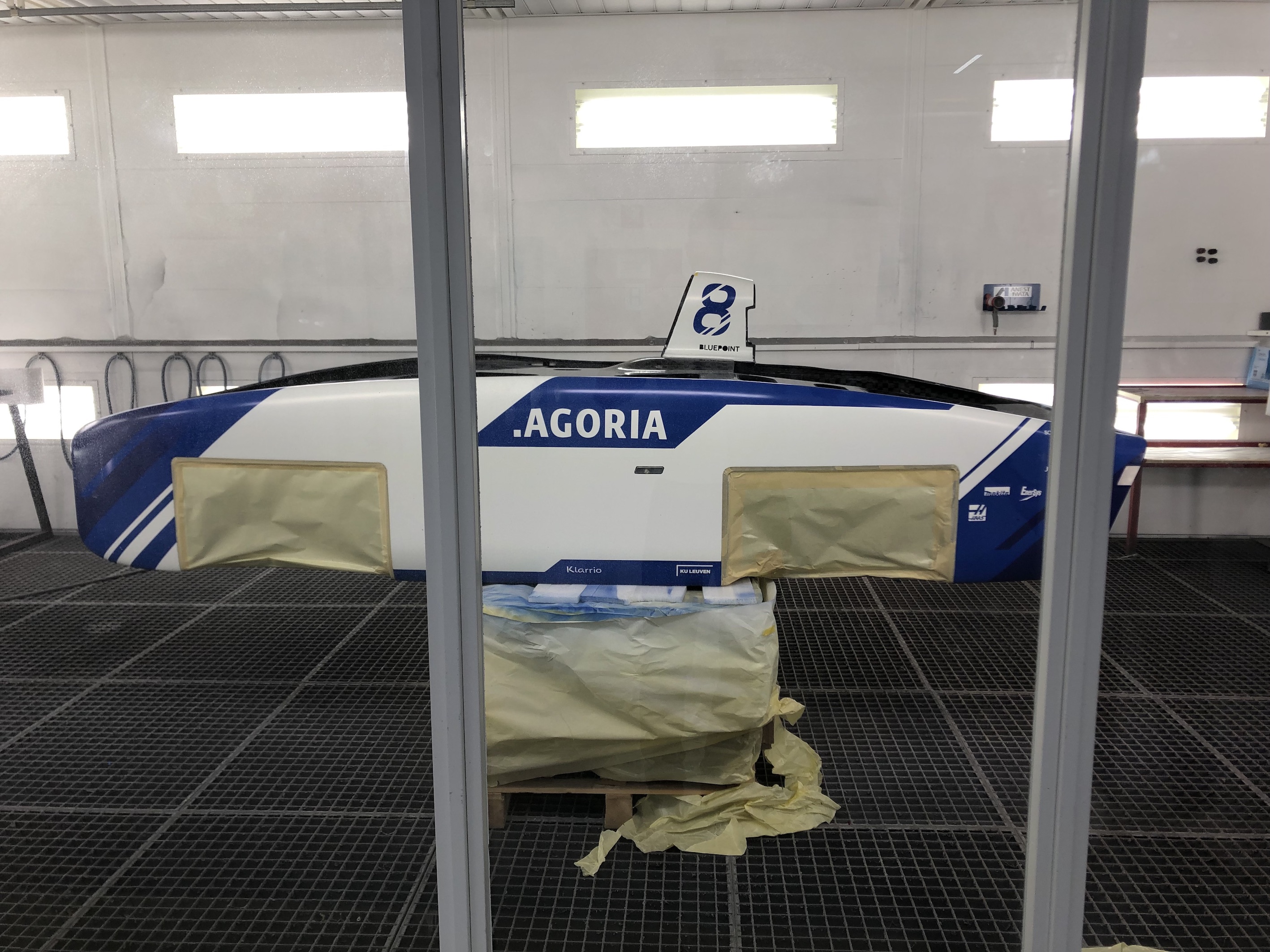 cx-agoria-solar-team-car-bluepoint-painted-at-the-ctc-in-mechelen-belgium