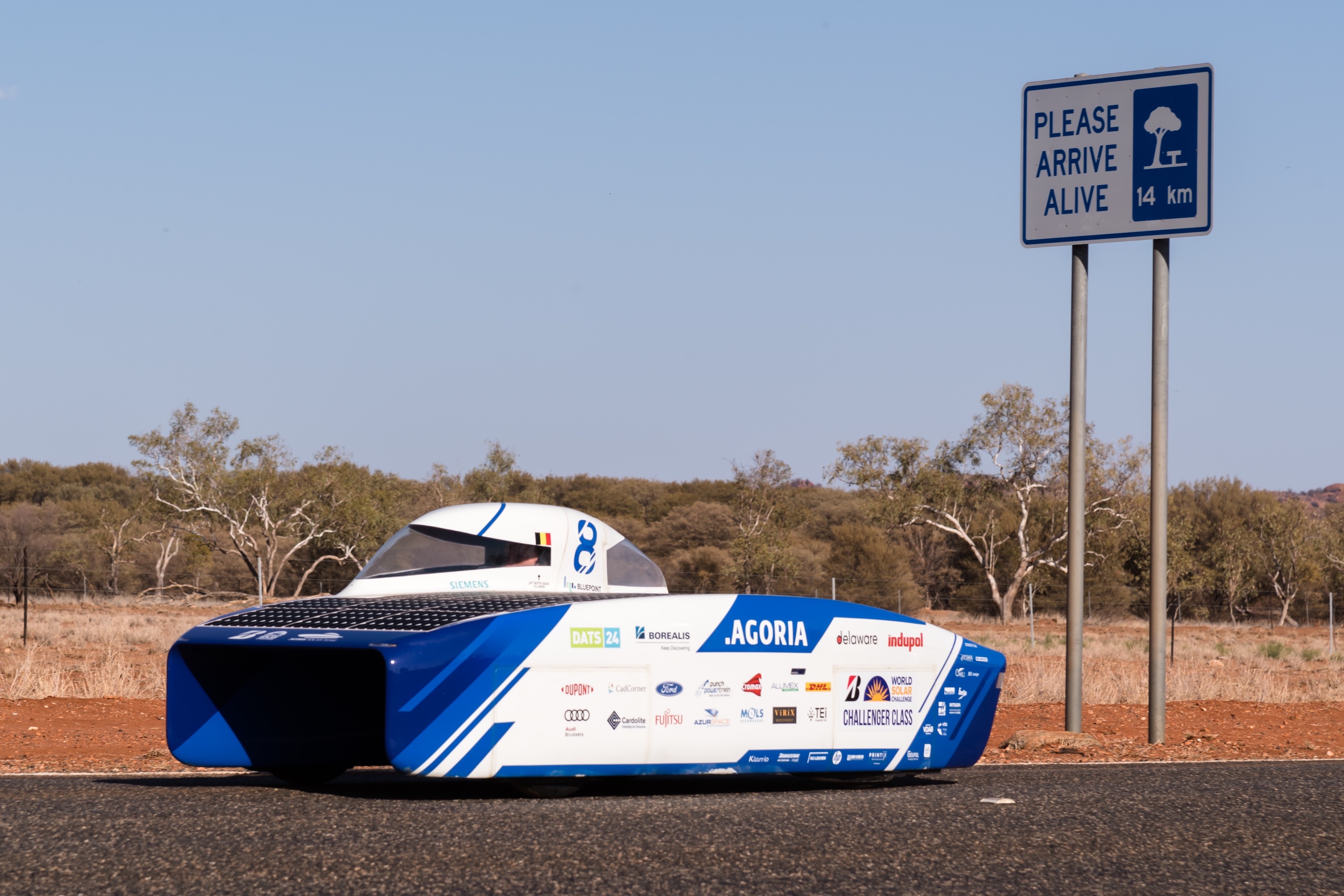 axalta-supports-stem-with-student-racing-agoria-solar-team
