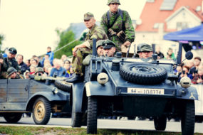 RAL 7021, ale czy na pewno? Kolor Panzergrau w renowacji niemieckich pojazdów wojskowych okresu II wojny światowej