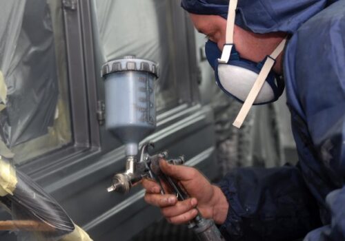 LAKIERNIA WYMAGA POZWOLENIA!