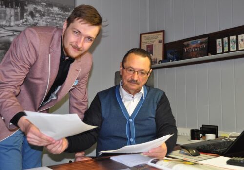 W biznesie trzeba być optymistą – droga od malowania maski malucha, do dystrybucji kabin W biznesie trzeba być optymistą – droga od malowania maski malucha, do dystrybucji kabin