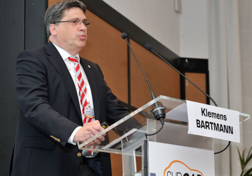 SURCAR 2015 – Axalta Coating Systems bada, w jaki sposób lekka konstrukcja karoserii wpływa na innowacyjność w dziedzinie lakiernictwa