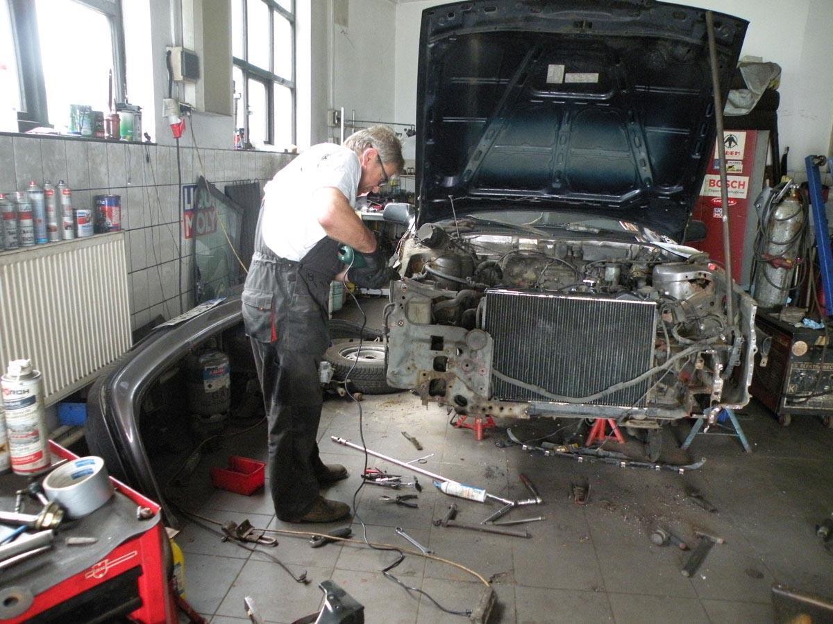 BHP przy pracach blacharsko-spawalniczych BHP przy pracach blacharsko-spawalniczych