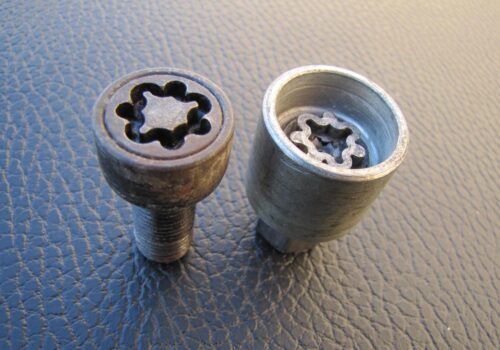 Śruby antykradzieżowe do felg