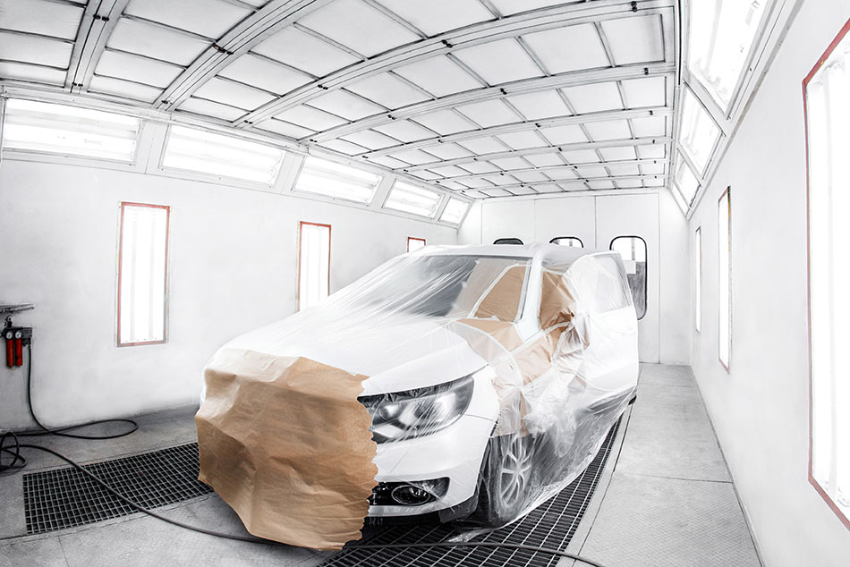 NOWA LAKIERNIA W STARYM BUDYNKU NOWA LAKIERNIA W STARYM BUDYNKU