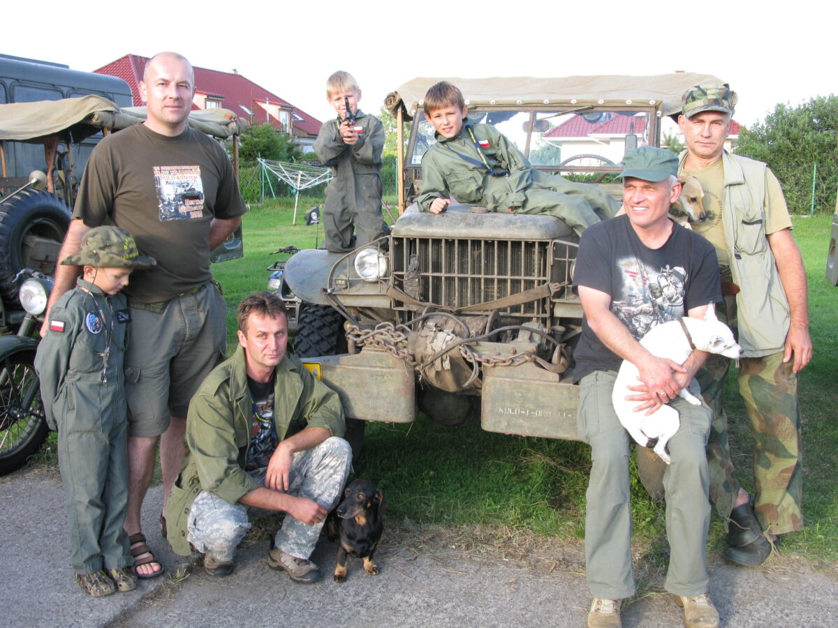 Historia na kołach i gąsienicach Historia na kołach i gąsienicach