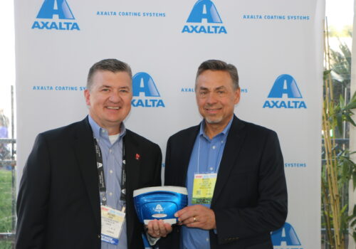 Axalta świętuje sprzedaż 40 tysięcy spektrofotometrów Axalta świętuje sprzedaż 40 tysięcy spektrofotometrów