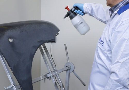 Przygotowanie do lakierowania – odtłuszczenie powierzchni Przygotowanie do lakierowania – odtłuszczenie powierzchni