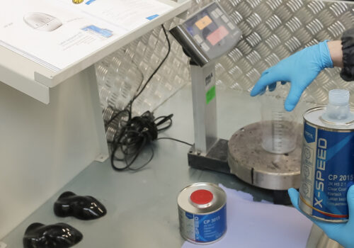 Izocyjaniany – niebezpieczni sprzymierzeńcy lakiernictwa Izocyjaniany – niebezpieczni sprzymierzeńcy lakiernictwa