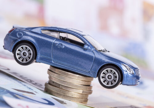 Samochód w firmie – leasing czy wynajem?