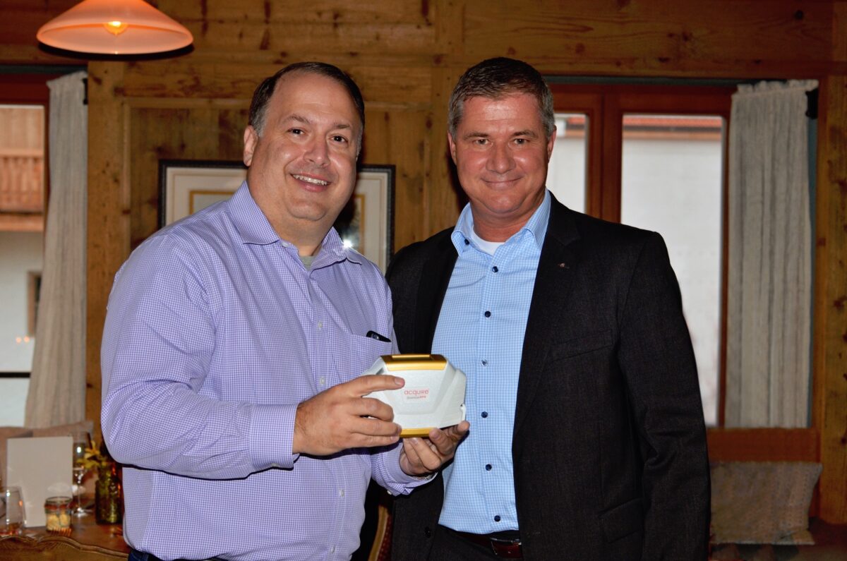 Axalta świętuje sprzedaż 50 tysięcy spektrofotometrów Axalta świętuje sprzedaż 50 tysięcy spektrofotometrów