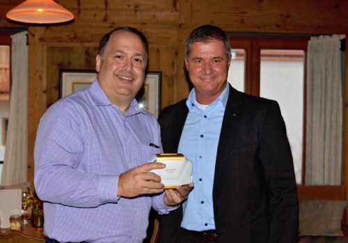 Axalta świętuje sprzedaż 50 tysięcy spektrofotometrów Axalta świętuje sprzedaż 50 tysięcy spektrofotometrów