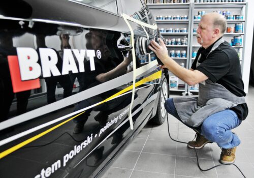 Lakierowanie czy polerowanie? Lakierowanie czy polerowanie?