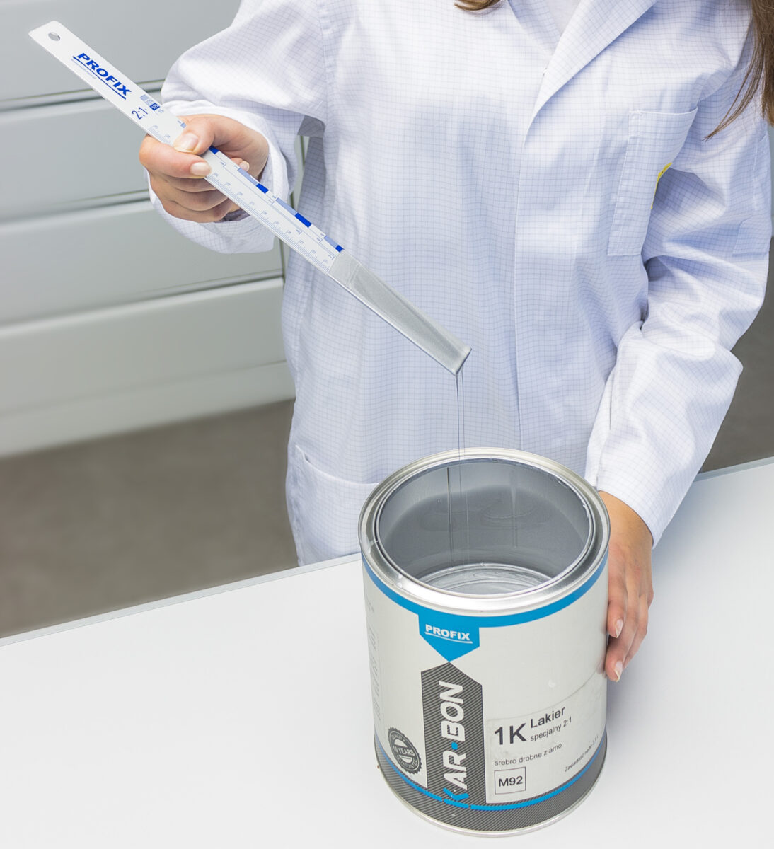 Tarcie między lepkością a tiksotropią