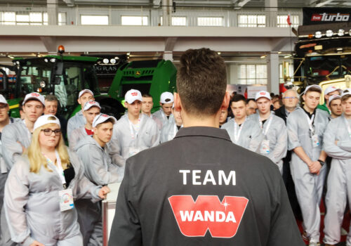 Kolejna edycja Ogólnopolskich Mistrzostw Młodych Lakierników odbyła się podczas Poznań Motor Show 2019 i partnerem strategicznym była Wanda – marka produkowana przez firmę AkzoNobel.