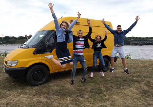 Z karetki kamper, czyli ekipy z Płocka podróż na Gibraltar Z karetki kamper, czyli ekipy z Płocka podróż na Gibraltar