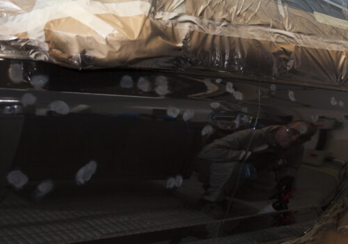 Przyczyny powstawania błędów w trakcie lakierowania Przyczyny powstawania błędów w trakcie lakierowania