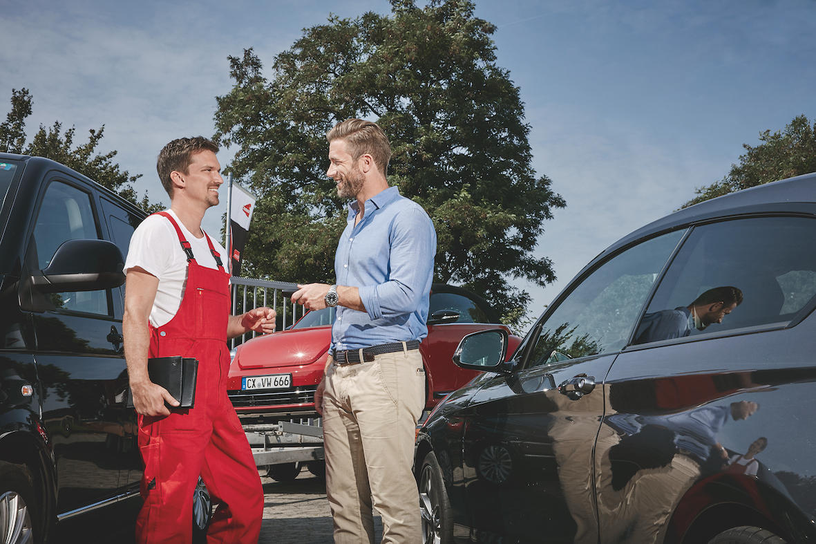 Czy warsztaty mogą zarobić na niecierpliwości klientów? Artur Fedorczyk, National Sales Manager Refinish Systems, wyjaśnia, jak skorzystać na niecierpliwości współczesnych klientów