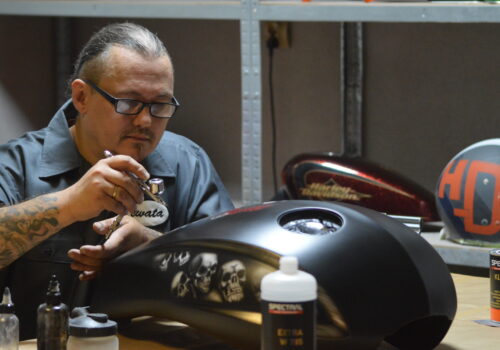 Jego świat wypełniają motocykle Jego świat wypełniają motocykle