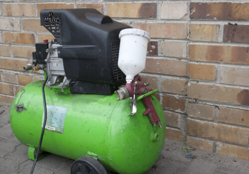 Rakieta, czyli amatorskie naprawy lakiernicze. To żart czy na serio? Rakieta, czyli amatorskie naprawy lakiernicze. To żart czy na serio?