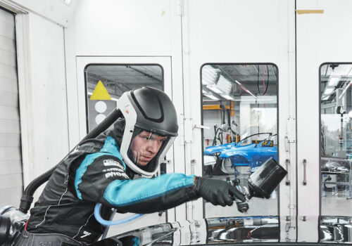 Sprytny sposób na wydajniejszą pracę – nowy lakier bezbarwny Speed-TEC Clear Coat 8810