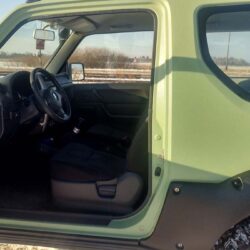 Suzuki w kolorze pistacjowym