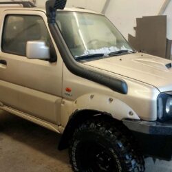 Suzuki w kolorze pistacjowym