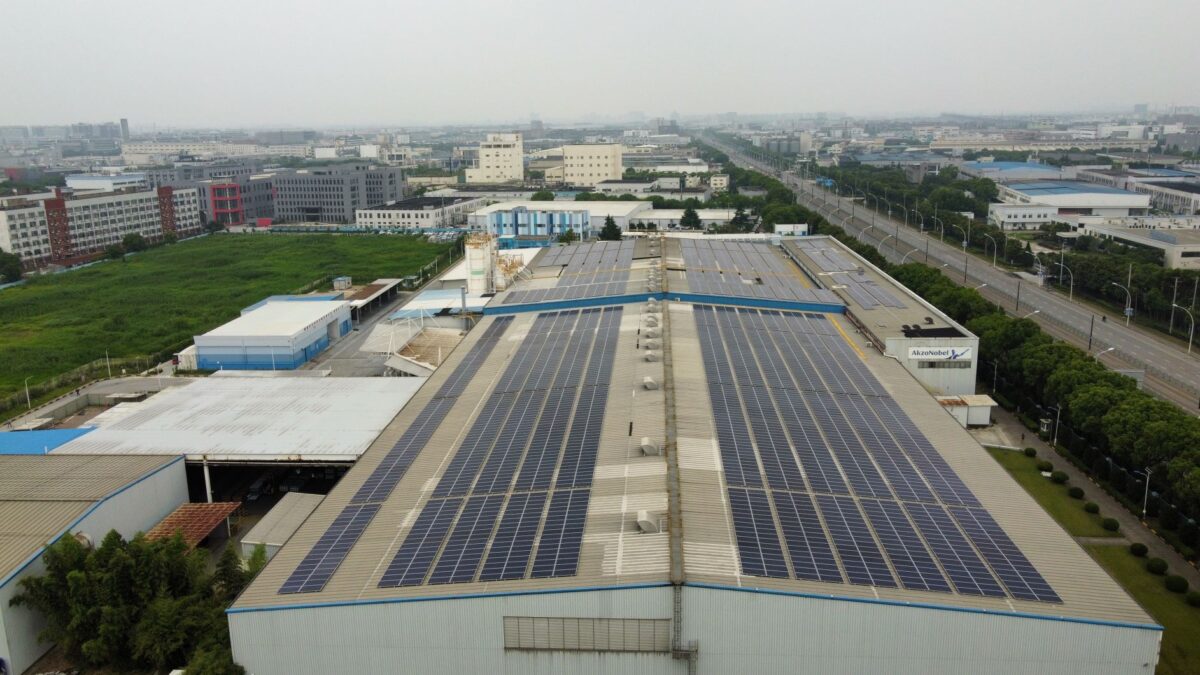 AkzoNobel wdraża projekty solarne w Chinach i przyspiesza realizację celów w zakresie zrównoważonego rozwoju AkzoNobel wdraża projekty solarne w Chinach i przyspiesza realizację celów w zakresie zrównoważonego rozwoju