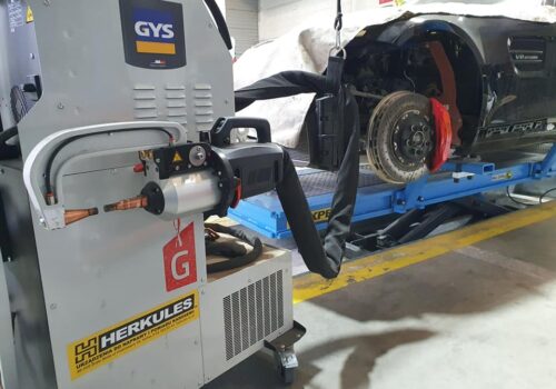 Naprawy powypadkowe współczesnych nadwozi samochodowych wymagają nowych technologii naprawy Naprawy powypadkowe współczesnych nadwozi samochodowych wymagają nowych technologii naprawy