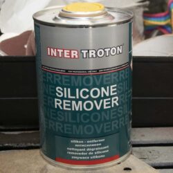 Powloki lakierowe samochodow terenowych