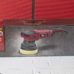 Autodetailling w garazu