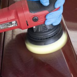 Autodetailling w garazu