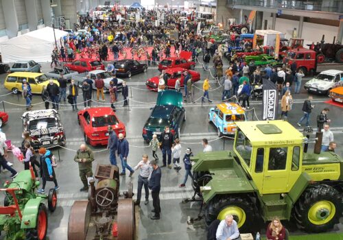 Setki pojazdów i tłumy wystawców – podsumowanie Retro Motor Show 2021 Setki pojazdów i tłumy wystawców – podsumowanie Retro Motor Show 2021