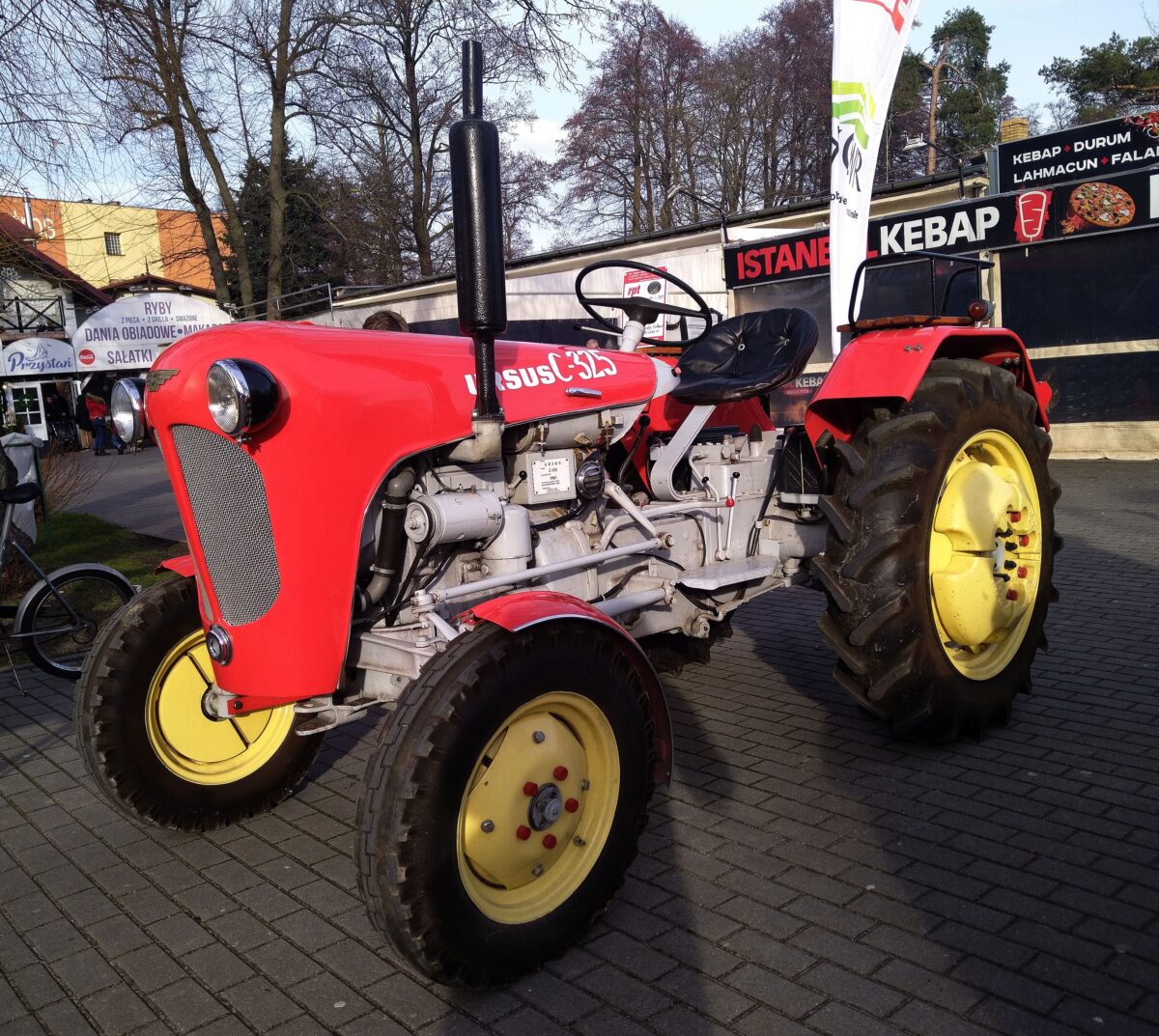 Prawdziwy mister-agro, czyli Ursus C-325 z Koszalina