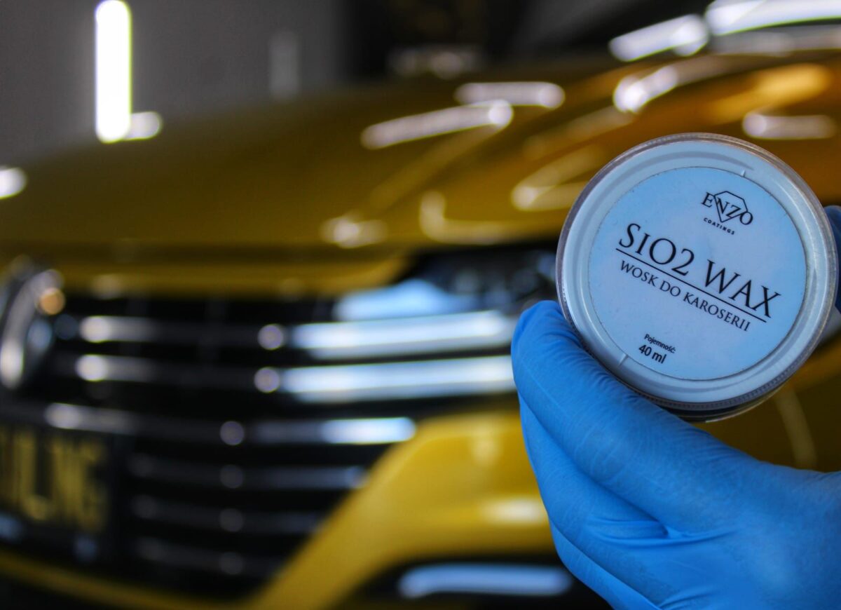 Woskowanie lakieru twardym woskiem – teraz to przyjemność Woskowanie lakieru twardym woskiem – teraz to przyjemność