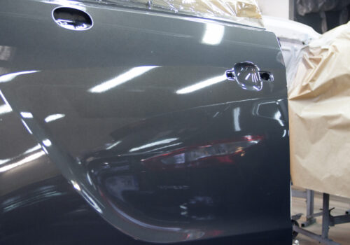 Lakiery na nośniku wodnym i na nośniku organicznym Lakiery na nośniku wodnym i na nośniku organicznym