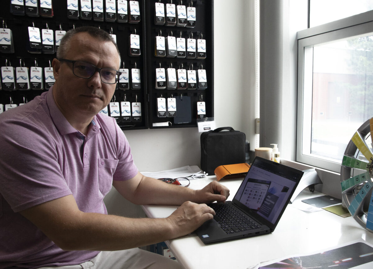 Lakiernik wśród nowych technologii