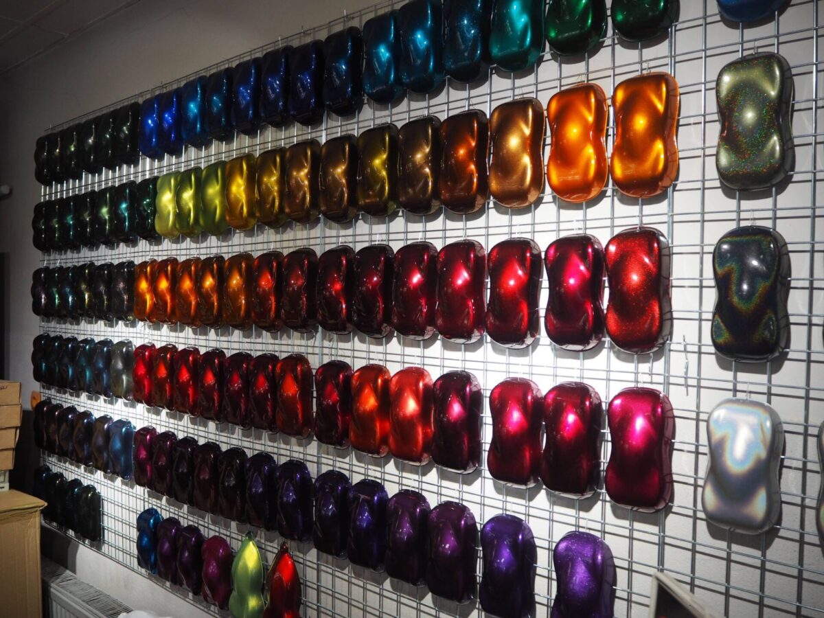 Kolorystyka motocyklowa – czasem dobór koloru może się okazać prawdziwym wyzwaniem Kolorystyka motocyklowa – czasem dobór koloru może się okazać prawdziwym wyzwaniem