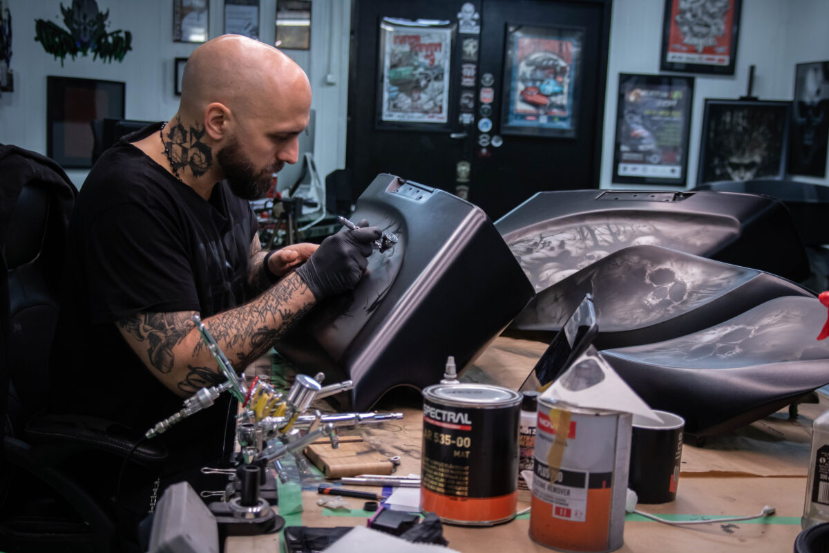 Andrzej Kuciar Kuciarski: lubię tańczyć cieniem