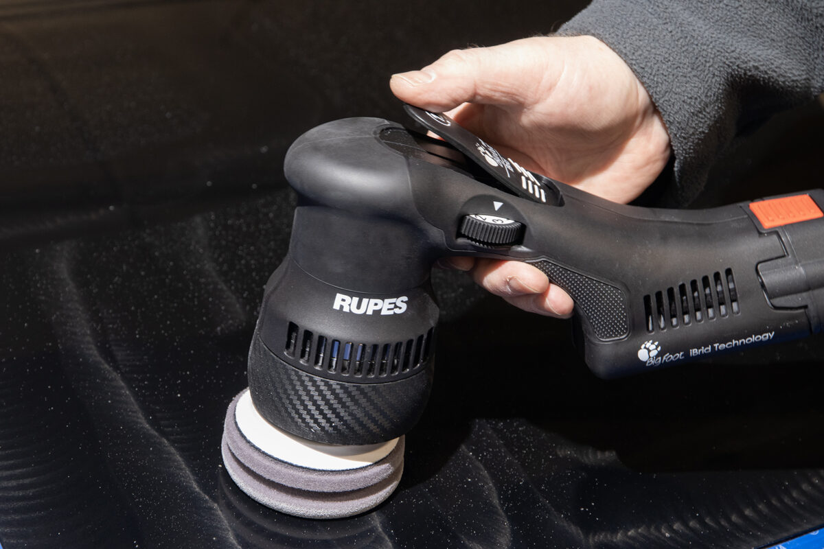 Mały ale wariat, czyli polerka RUPES BigFoot HLR75 iBird. Mały ale wariat, czyli polerka RUPES BigFoot HLR75 iBird.