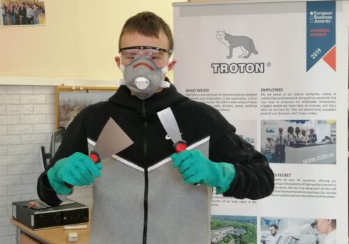 Neon Fregata znów zaświeci. Z udziałem młodzieży i firmy TROTON Neon Fregata znów zaświeci. Z udziałem młodzieży i firmy TROTON
