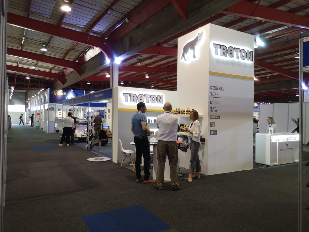 Team TROTON Polska ze stoiskiem na targach Automechanika w RPA Team TROTON Polska ze stoiskiem na targach Automechanika w RPA