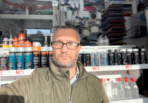 Od spławika  po figurę z kapliczki – w handlu farbami i lakierami nie  ma nudy Od spławika  po figurę z kapliczki – w handlu farbami i lakierami nie  ma nudy