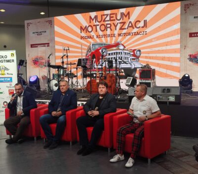 W październiku, w Poznaniu, po raz kolejny odbyły się największe w Polsce targi zabytkowych pojazdów – Retro Motor Show