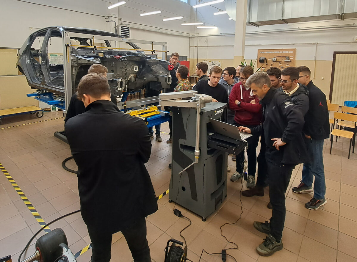 Szkolenie z zakresu możliwości systemu do pomiaru geometrii nadwozia