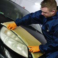 Polerowanie reflektorow