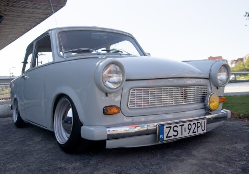 Karton pełen niespodzianek Karton pełen niespodzianek