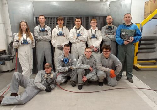 Eksperci Akzo Nobel i marki Sikkens ponownie będą szkolić młodych lakierników w ramach autorskiego projektu SZKOŁA Eksperci Akzo Nobel i marki Sikkens ponownie będą szkolić młodych lakierników w ramach autorskiego projektu SZKOŁA