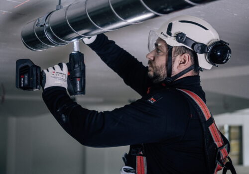 Bezpieczeństwo w pracy wymaga profesjonalnej ochrony Bezpieczeństwo w pracy wymaga profesjonalnej ochrony