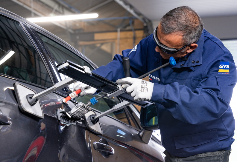 Zakresy napraw powypadkowych – jak naprawia się współczesne nadwozia samochodowe? Zakresy napraw powypadkowych – jak naprawia się współczesne nadwozia samochodowe?